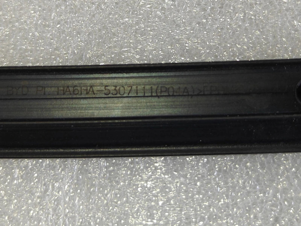 Engine Bay Front Weatherstrip for BYD Seal 05 DM-i, OE 15081113-00, HA6HA-5307111 - EVParto (additional views)