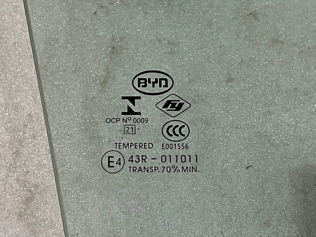 Front Door Glass (Right) for BYD Yuan PLUS, OE 13167830-00, SC2E-6103109 - EVParto (additional views)