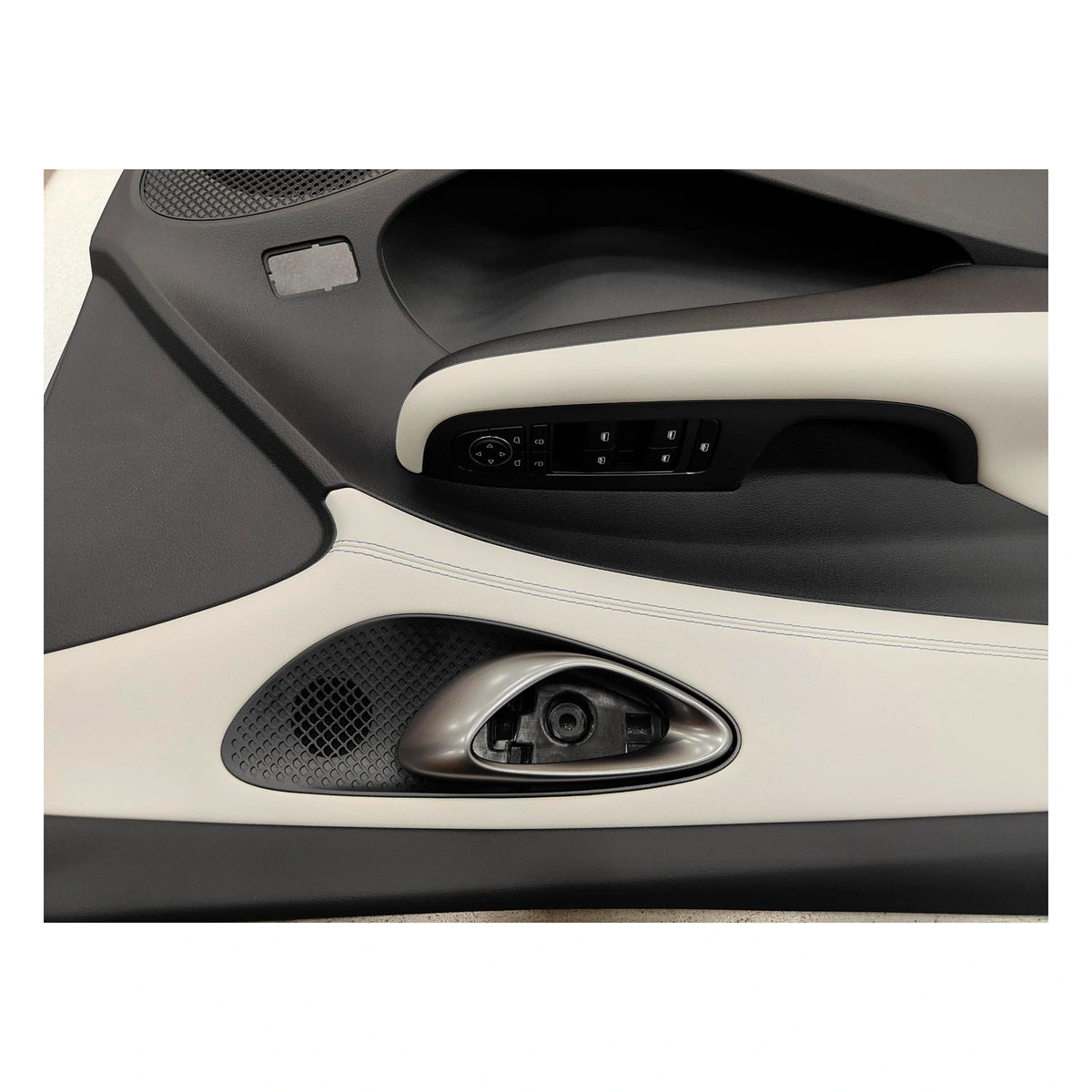 Left Front Door Trim Panel for BYD Seal 05 DM-i, OE 15667042-00, HA6HA-6102001-00HDE - EVParto (additional views)