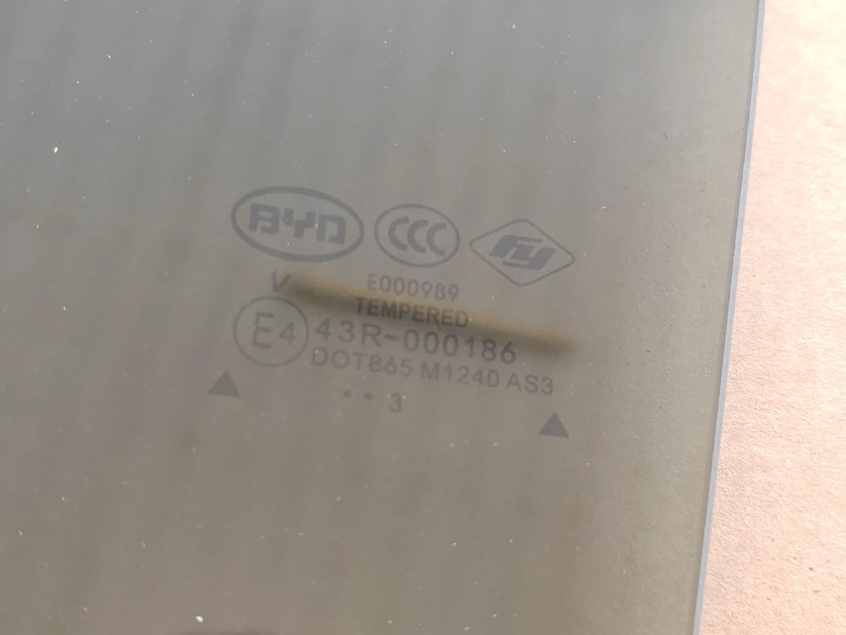 Cristal de puerta trasera izquierda para BYD Han, OE 12593075-00, HC-6203100A - EVParto (otras vistas)