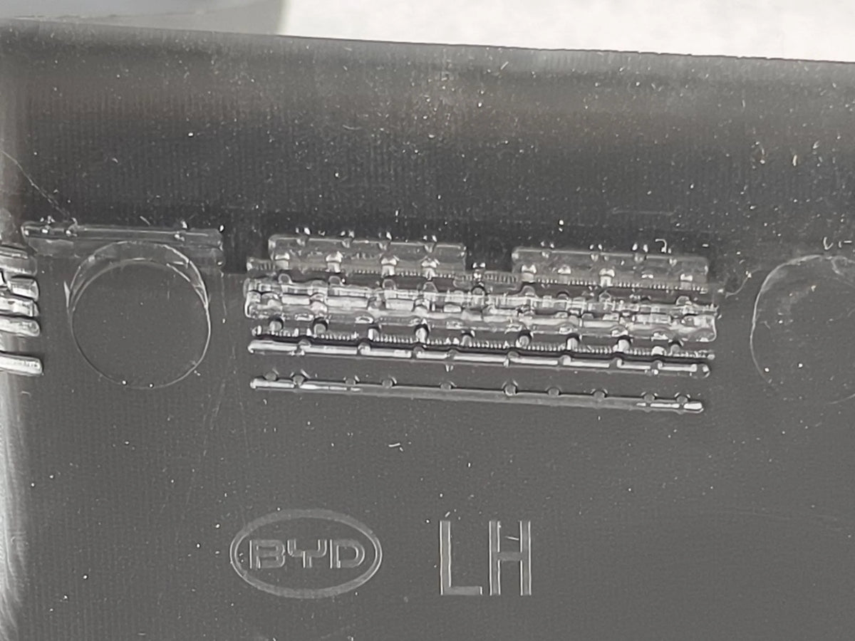 Verkleidung, Rückleuchte hinten links für BYD Tang L EV, OE 14952091-00, SRE-2804830 - EVParto (weitere Ansichten)