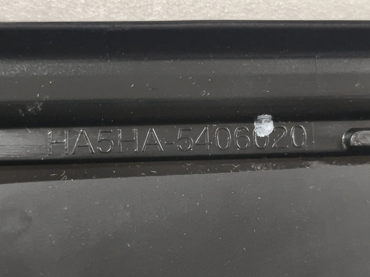 Seitenscheibe, hinten rechts für BYD Seal 05 DM-i, OE 14815874-00, HA5HA-5406020 - EVParto (weitere Ansichten)