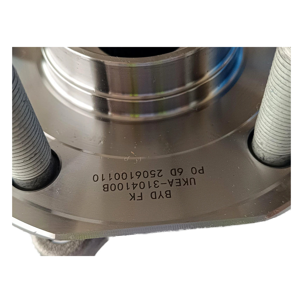 Rear Wheel Hub Bearing Unit for BYD Han L & Tai 3, OE 18981422-00, UKEA-3104100BS-D1 - EVParto (additional views)