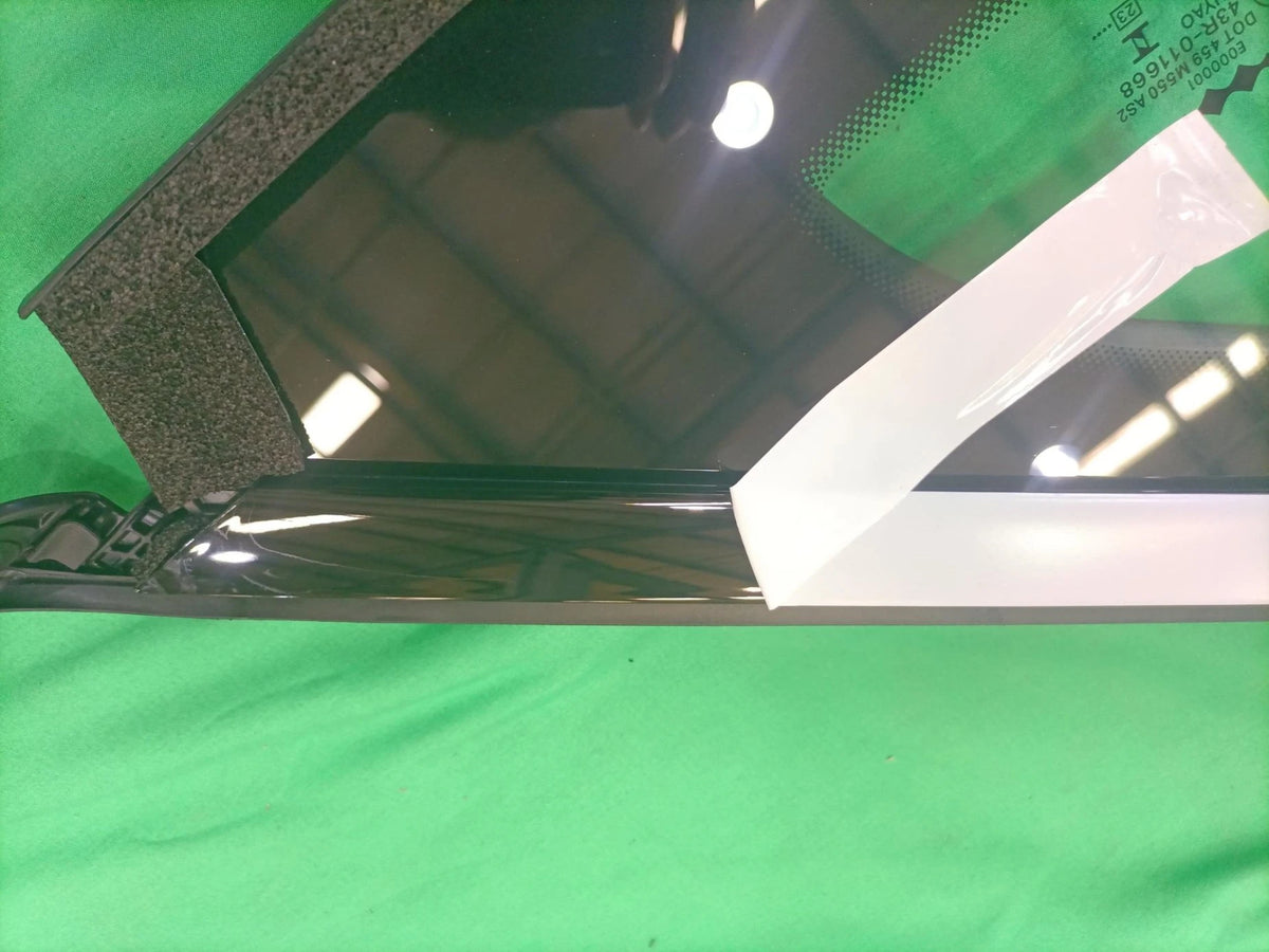 Front Door Glass Run Channel (Right) for Fangchengbao Bao 5, OE 13992078-00, SFH-6107114 - EVParto (additional views)